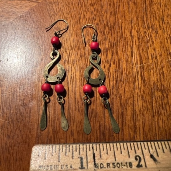 African dangle brass and bead earrings - Picture 3 of 3
